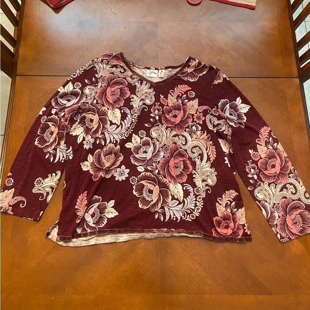 Zenenergy V-Neck Blouse